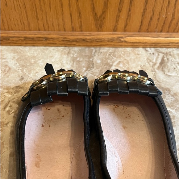 Kate Spade Black Leather Flats with Fringe & Gold Accents - Size 7 - Picture 5 of 12
